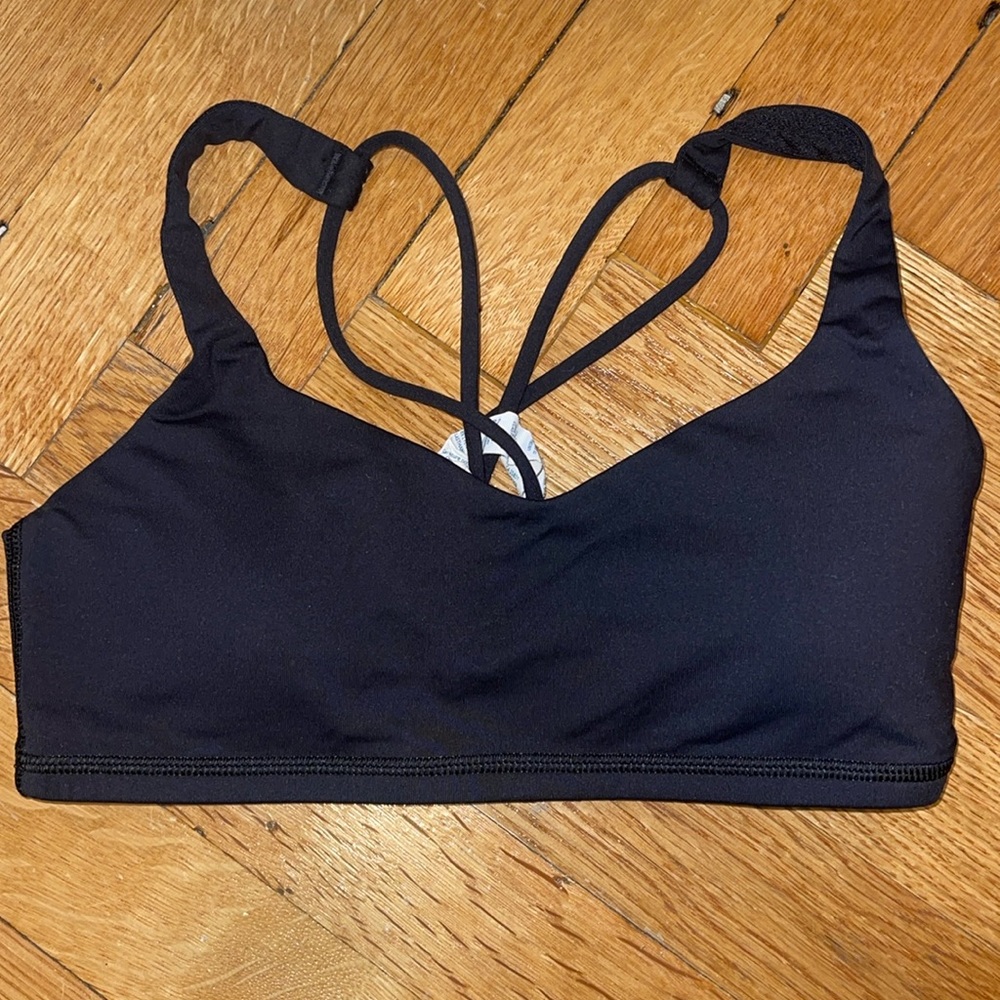 lululemon sports bra